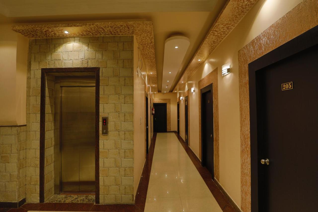 The Park Presidency Hotel Bareli Exterior foto