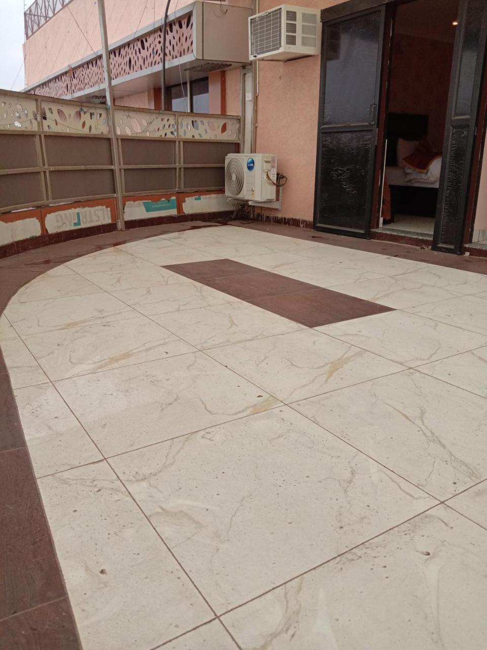 The Park Presidency Hotel Bareli Exterior foto